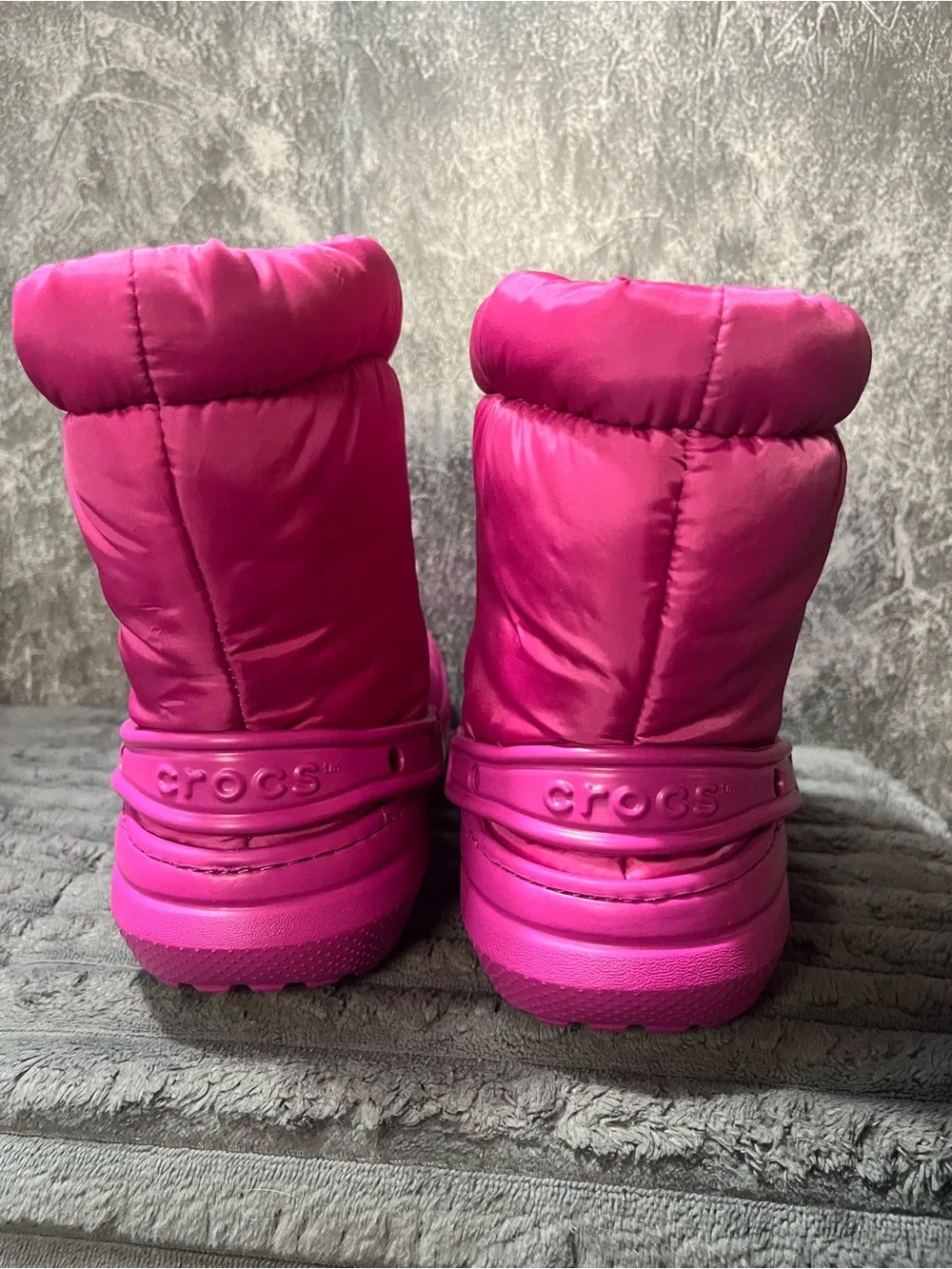 CROCS Kids' Magenta Puff Winter Clog Boot 6